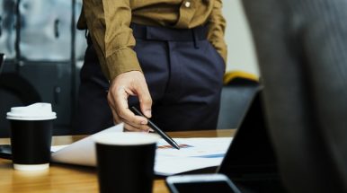 Por los aumentos de sueldo, hay empleados que ganan más que sus jefes