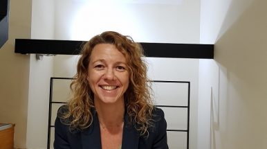 Participación femenina en programas de formación para negocios digitales se incrementa